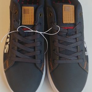Levi's Mens Miles Casual Lace-up Sneaker Shoe US Size 11. New with tags.